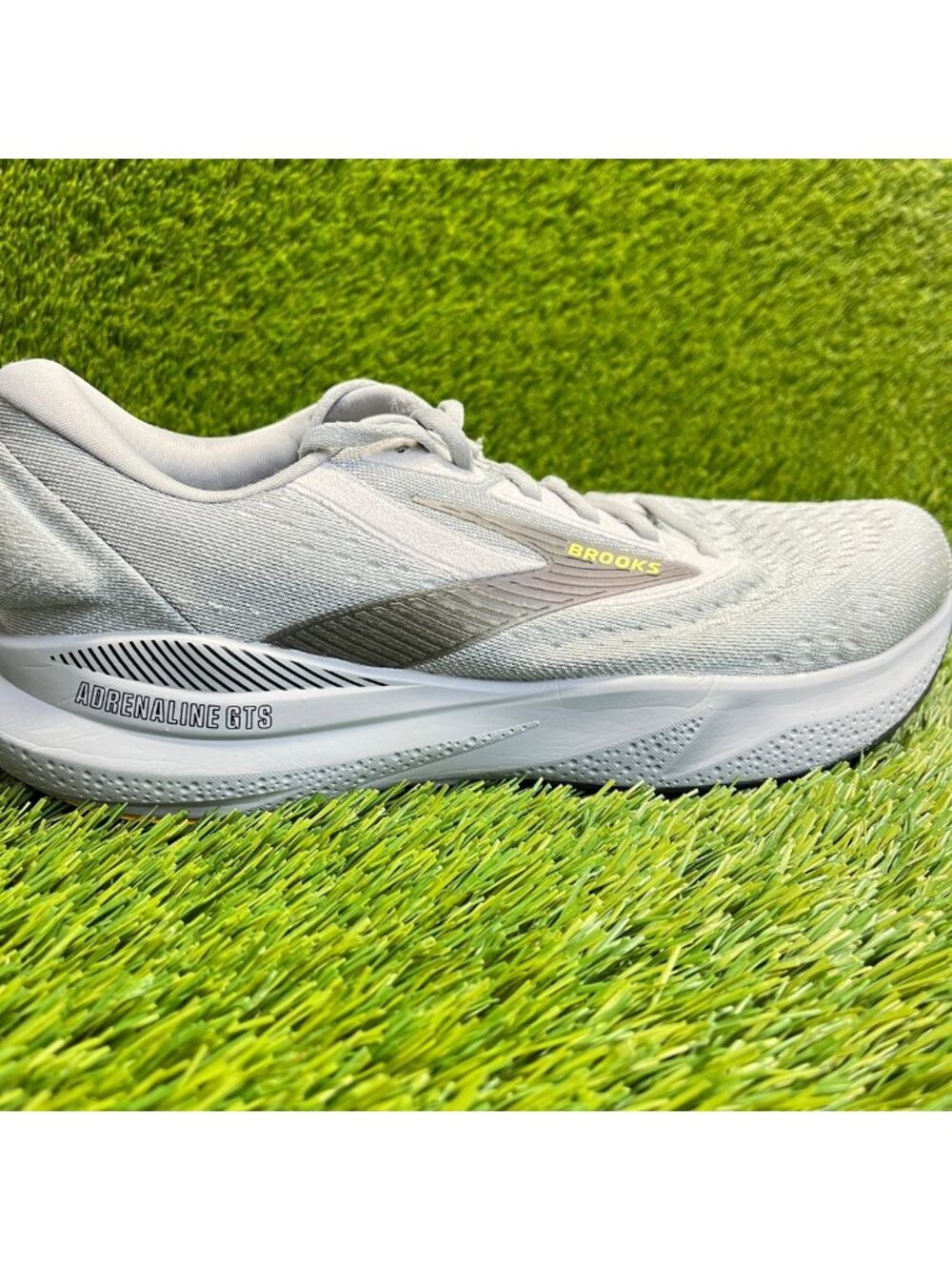 Brooks Adrenaline GTS 24‎ Mens Size 8.5EE Gray Athletic Running Shoes Sneakers